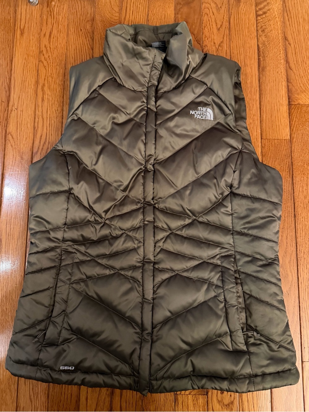 The North Face Women's Quilted Puffer Vest - Olive Green